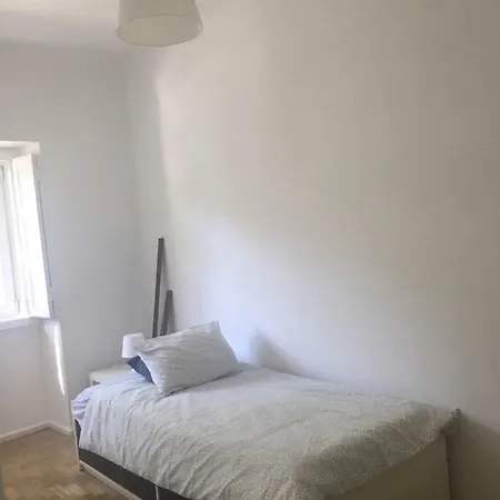 Апартаменты Molly's House *